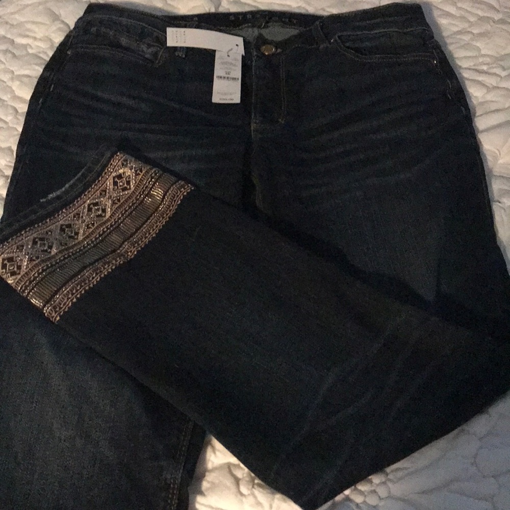 The straight crop dark wash denim